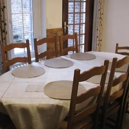 펜션 Au Val Heureux, Meuble 3 Etoiles, Clevacances